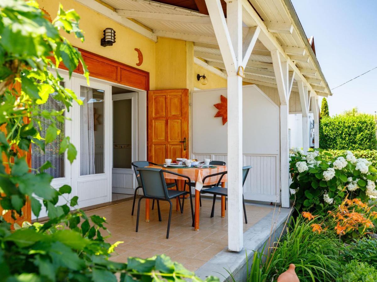 Holiday Home Jazmin By Interhome Balatonszarszo Exteriör bild